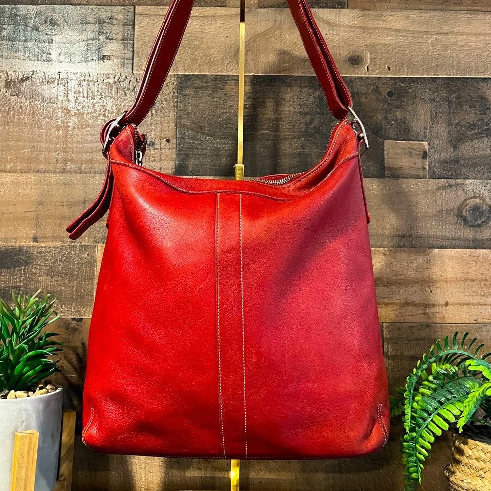 Coach Vintage Legacy Duffel Shoulder Bag Red Leather 🍒